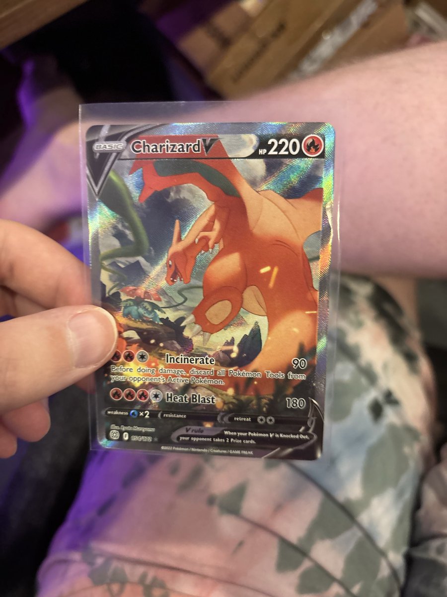 cool_jorts's tweet photo. @beckettcollect @TCGTRACKER Def my zard from Brilliant Stars https://t.co/OMVGXM9Mv7