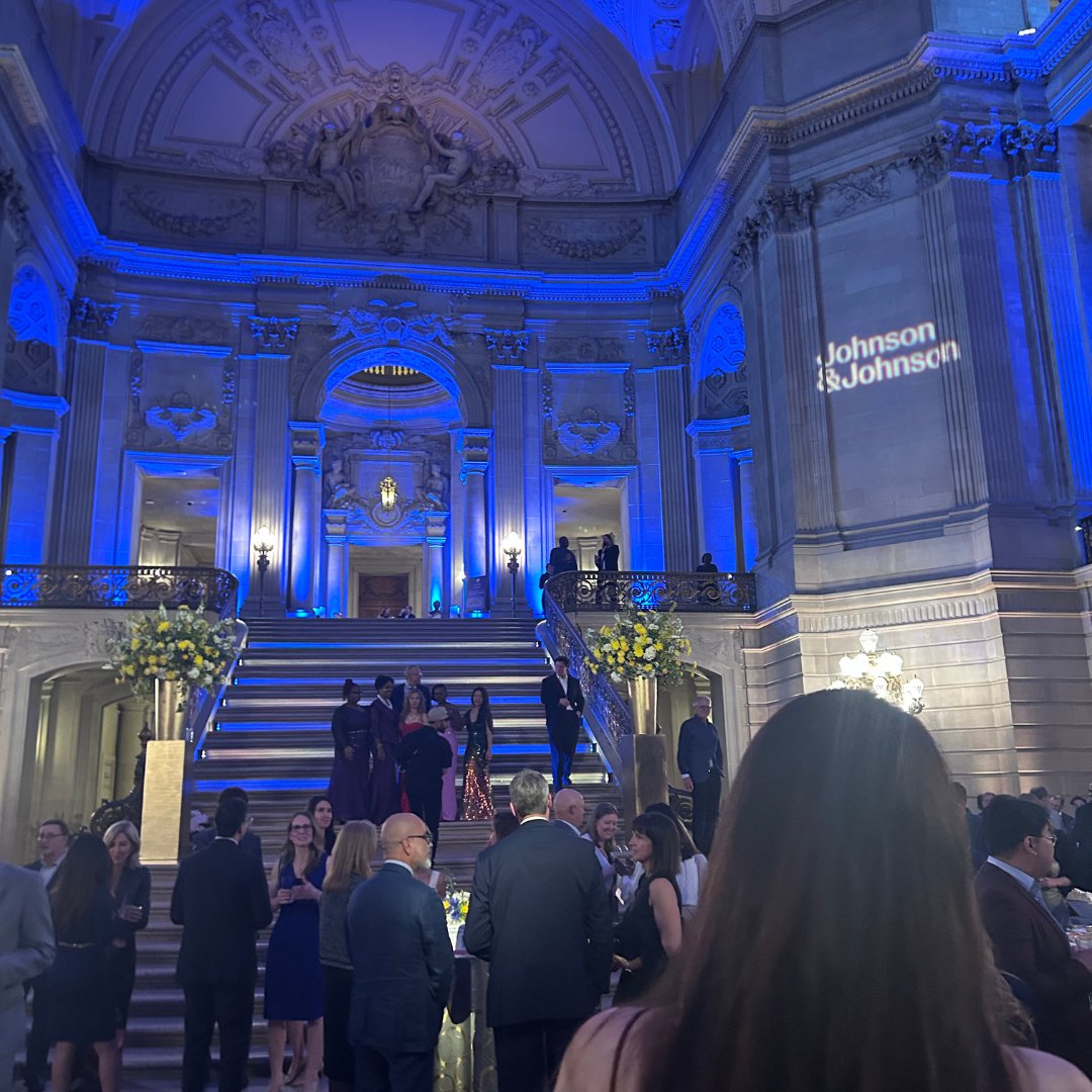 HispanicAccess's tweet photo. We cannot build a mentally healthy nation alone. To honor this shared mission during Mental Health Awareness Month, our Chief of Networks and Program Manager sponsored and attended the annual APAF Gala at San Francisco City Hall. https://t.co/Ovbc4Z900I