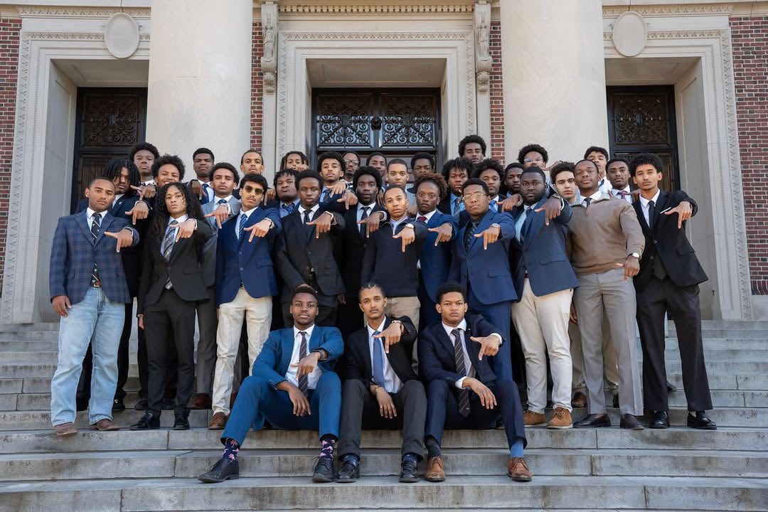 Harvarddoc32's tweet photo. Black Freshman Male class finishing up 1st year at Harvard University. The Chosen! https://t.co/JpZMehAzdJ