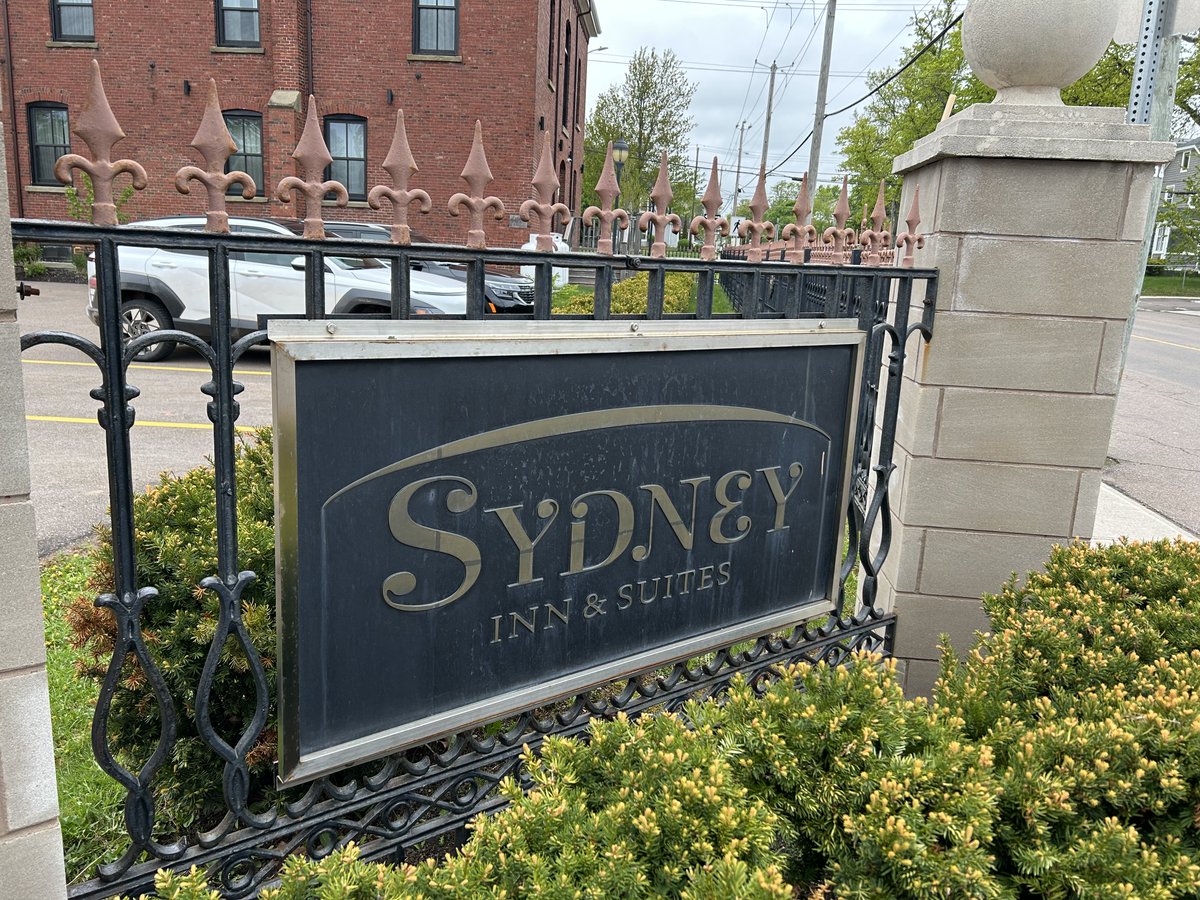 stickie444's tweet photo. Sydney Boutique Hotel in Charlottetown PEI. 10/10 https://t.co/4o18qUm4of