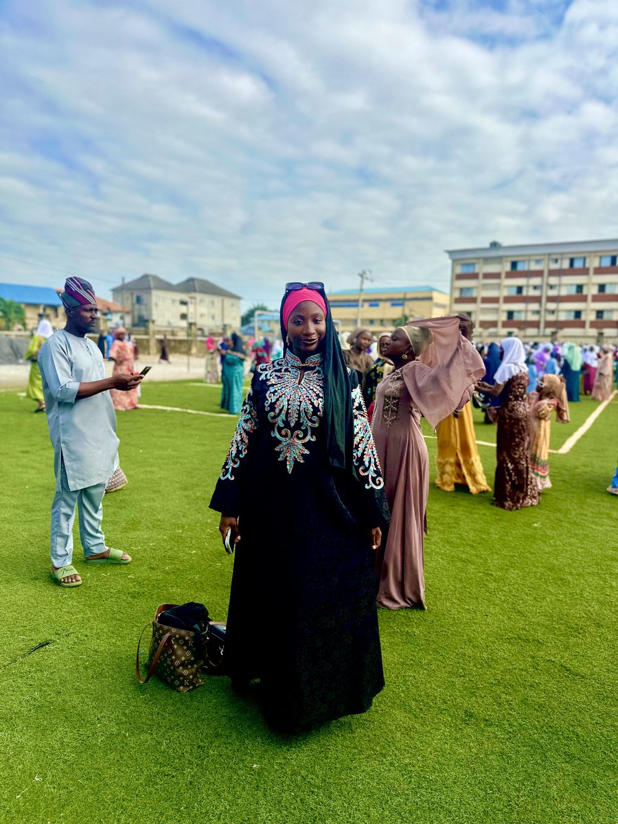 dejoke___'s tweet photo. Barka de Sallah🌙✨❤️ https://t.co/yChTwt0cld