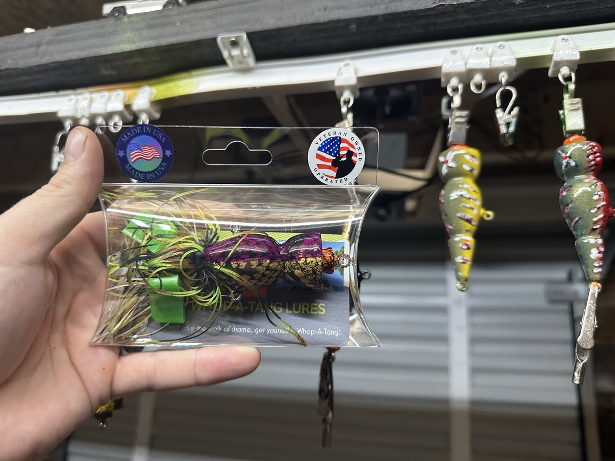 WhopAtang's tweet photo. Love making top water lures ! https://t.co/X18sbxw4Dk