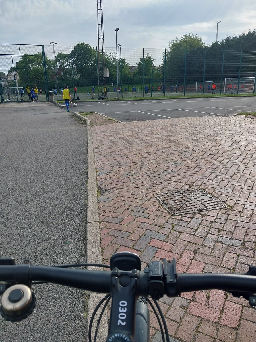 SmethwickWMP's tweet photo. Bike patrols 🚲 today visits to Victoria Avenue, Victoria Park, Capehill and popped into @BensonCommunity football session at Hadley Stadium  Great engagement and visible patrols @WMPolice @KimMadillWMP #neighbourhoodpolicing #OnTheBeat https://t.co/CAotQjHE4C