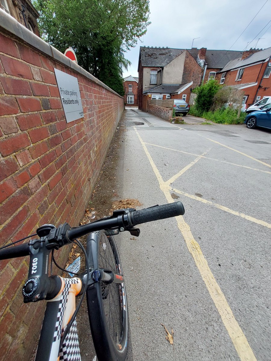 SmethwickWMP's tweet photo. Bike patrols 🚲 today visits to Victoria Avenue, Victoria Park, Capehill and popped into @BensonCommunity football session at Hadley Stadium  Great engagement and visible patrols @WMPolice @KimMadillWMP #neighbourhoodpolicing #OnTheBeat https://t.co/CAotQjHE4C