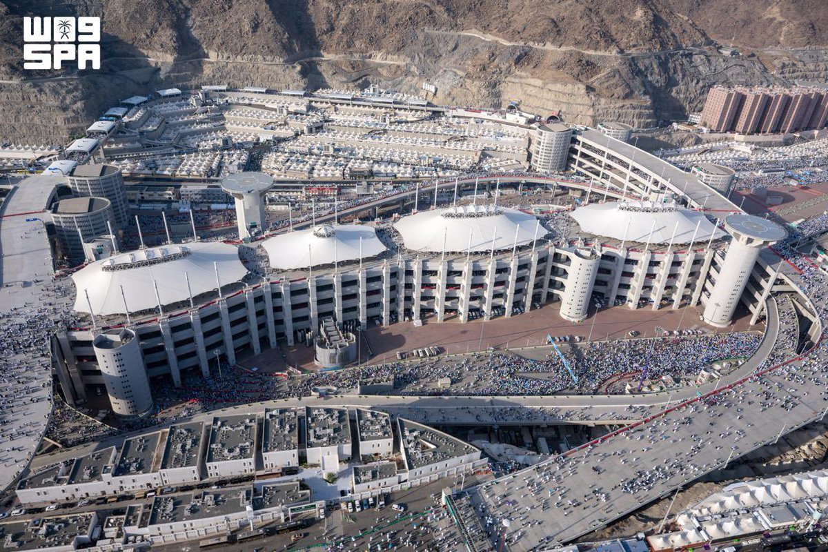 theholymosques's tweet photo. Mina today! https://t.co/6vF943td5a
