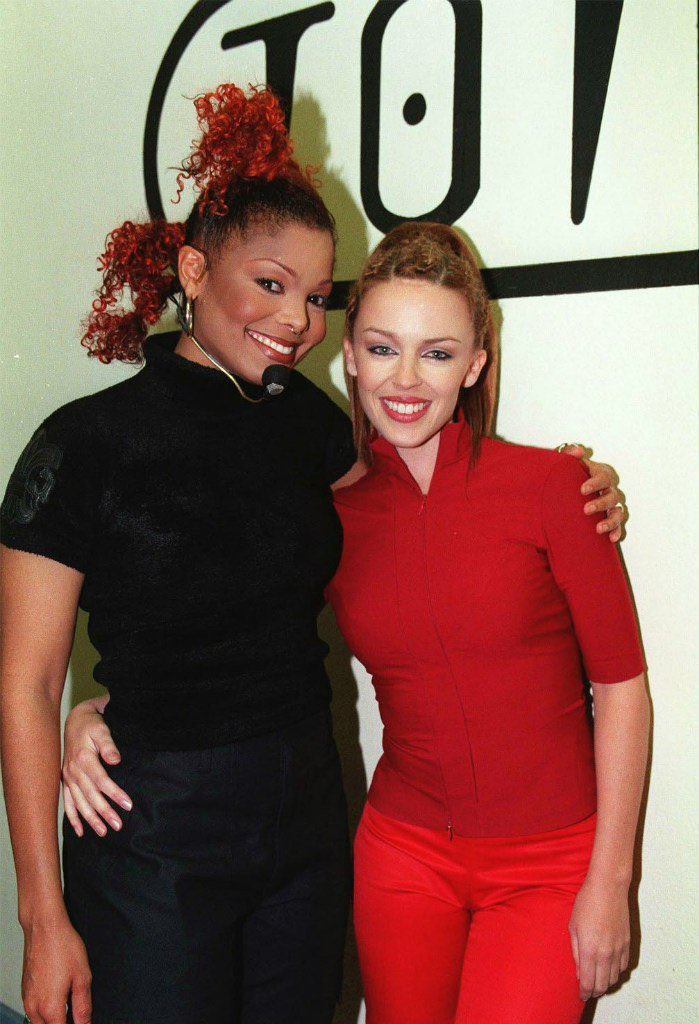 wakingthewill's tweet photo. fico curado com essa amizade de rainhas janeticamentes minoguezadas https://t.co/vQWcXJ264s