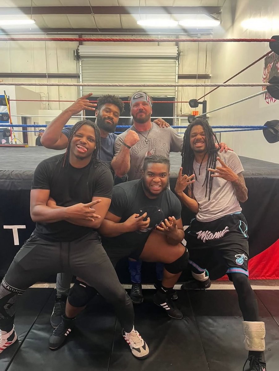 WrestlingWCC's tweet photo. AJ Styles stopped by the Dungeon 2.0 🔥 https://t.co/B63NYWdKMO