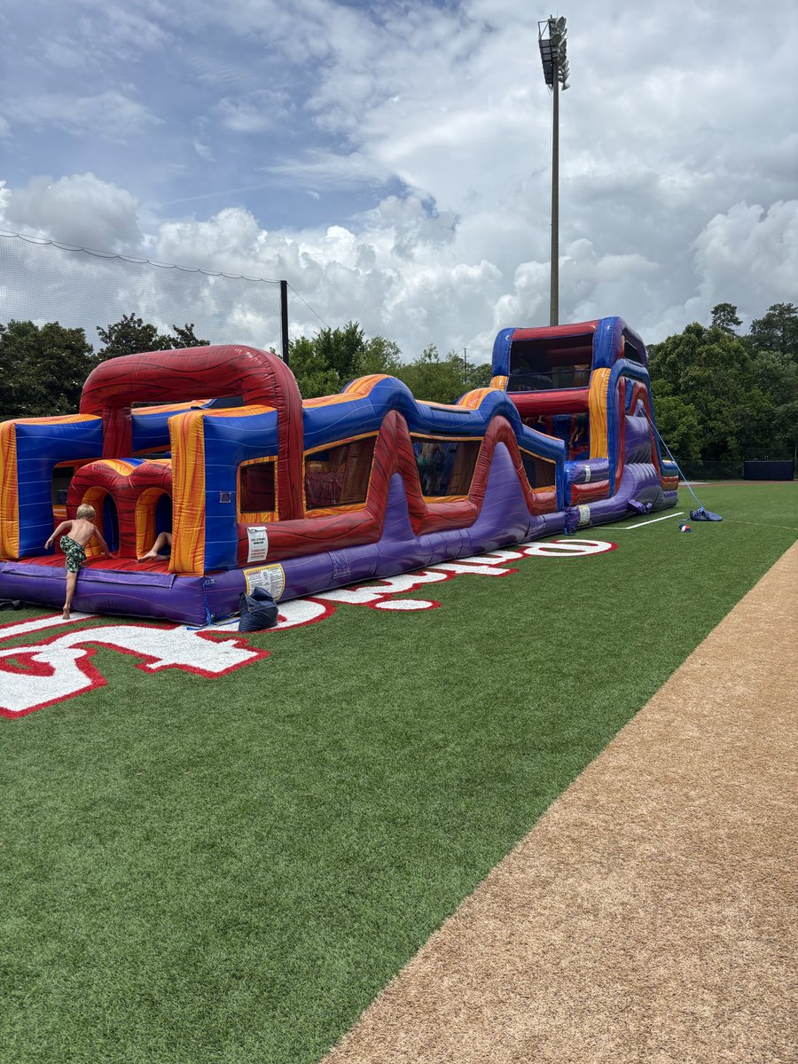 HWDbaseball's tweet photo. CAMP DAY!! BEST DAY!! BLOW UP’s DAY!
Thank you to all the families that sent your sons to our camp! Hope everyone has a blast this summer! See you next summer! Go Patriots! https://t.co/XpaNjzOWnY