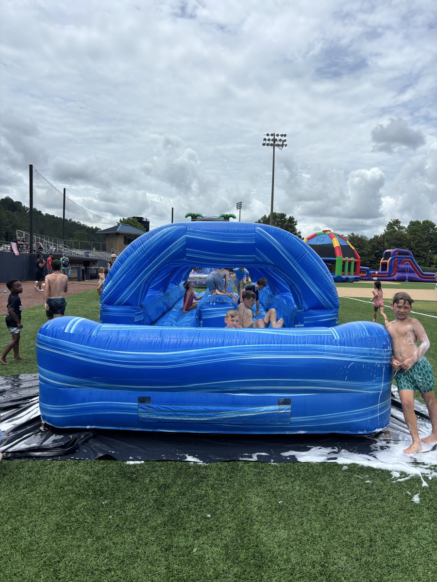 HWDbaseball's tweet photo. CAMP DAY!! BEST DAY!! BLOW UP’s DAY!
Thank you to all the families that sent your sons to our camp! Hope everyone has a blast this summer! See you next summer! Go Patriots! https://t.co/XpaNjzOWnY