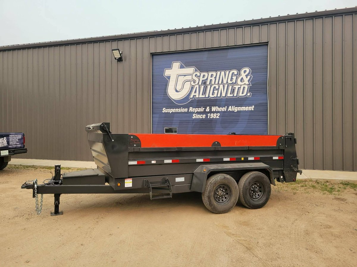 TRSPRINGALIGN's tweet photo. Built for the toughest jobs, the 2026 Precision Bumper Pull Dump Trailer lineup delivers ultimate durability. Features a versatile 3-way tailgate (barn doors, spreader gate, ramp hooks) &amp; convenient slide-in or combo ramps. Perfect for contractors &amp; landscapers! 🚜💼 #HeavyDuty https://t.co/0c90MiFUs2