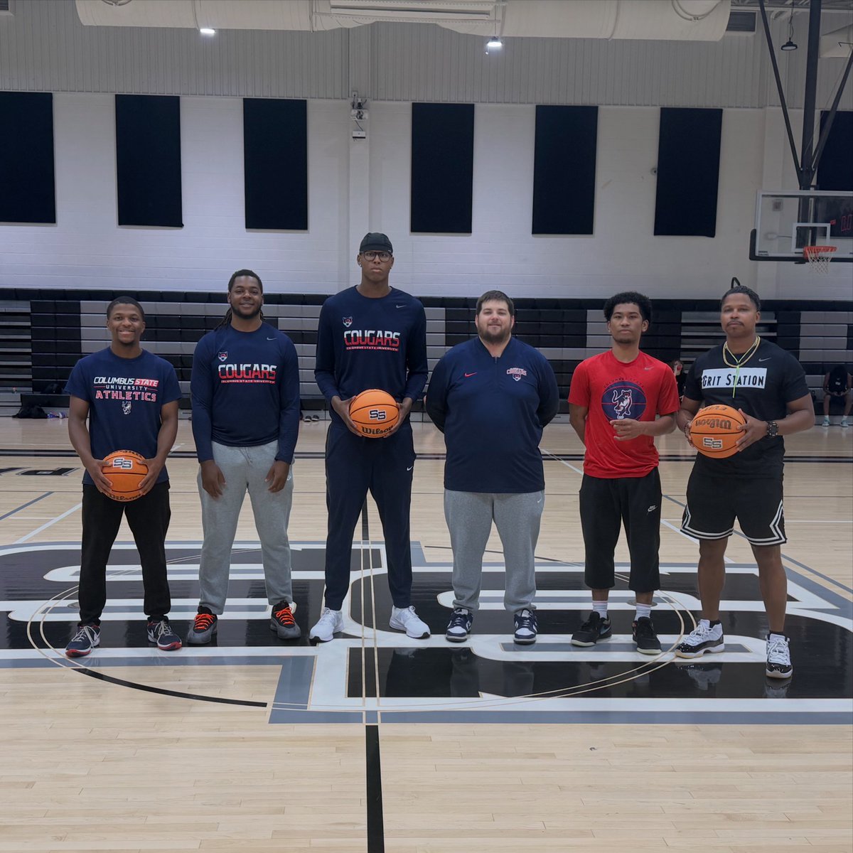 CSUCougarsMBB's tweet photo. Great time helping out at the Smiths Station Basketball Camp! Always fun teaching the game, building relationships, and pouring into young athletes. 💙

#CSUMBB | #GoCSU | #Family https://t.co/gankCgVORl