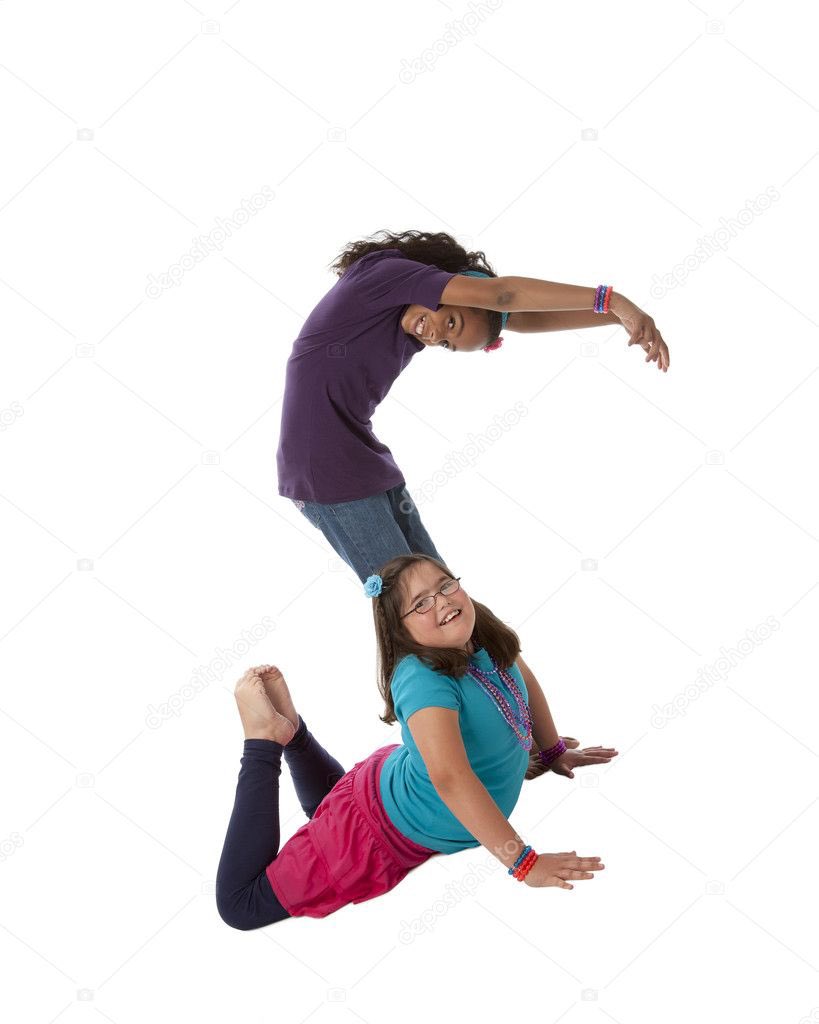 dennnnooo's tweet photo. okaayyy yoga alphabet #gntm https://t.co/tyuoIM54rh