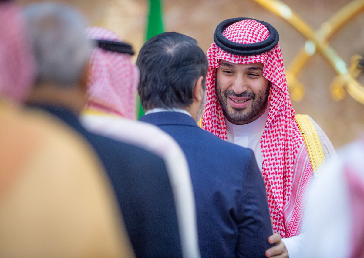 AJELNEWS24's tweet photo. نيابة عن #خادم_الحرمين_الشريفين..

سمو #ولي_العهد يقيم حفل الاستقبال السنوي لأصحاب الفخامة والدولة وكبار الشخصيات الإسلامية وضيوف خادم الحرمين الشريفين وضيوف الجهات الحكومية ورؤساء الوفود ومكاتب شؤون الحجاج الذين أدوا فريضة الحج لهذا العام.

#ولي_العهد_يستقبل_ضيوف_الحج https://t.co/4ICBHiOI3S
