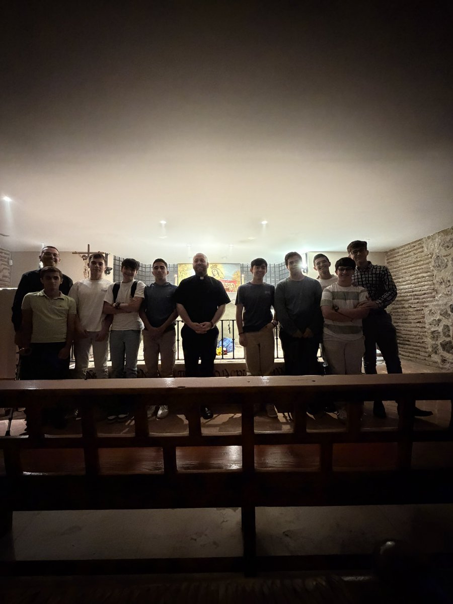 semimenorto's tweet photo. Encuentro Vocacional seminaristas menores 4º ESO 28 #mayo2026 Monasterio Santa María de la Cruz #CubasDeLaSagra y Prodigio eucarístico de #MoralejaDeEnmedio Jesucristo #SumoYEternoSacerdote @DiocesisGetafe @architoledo @delfamiliatoled @CatequesisToled @DiocesanosToled @sepaju https://t.co/aNLcsmBxJm