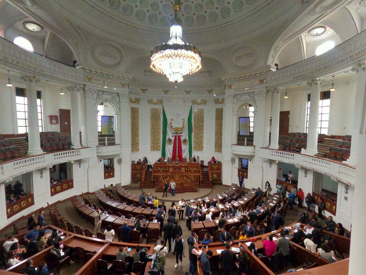 SaveChildrenMx's tweet photo. Celebramos la aprobación de la Ley del Sistema de Cuidados de la CDMX, un avance importante para garantizar los derechos de la niñez y promover una distribución más equitativa de las labores de cuidado entre hombres y mujeres.

Desde Save the Children México reiteramos nuestra disposición para colaborar en su consolidación, poniendo siempre al centro a niñas, niños y adolescentes.