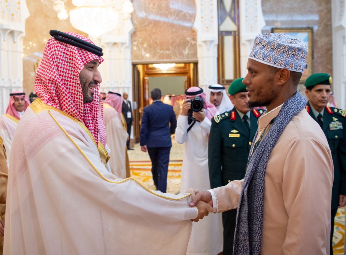 SF_SKD's tweet photo. حفل يجسد اهتمام القيادة بضيوف الرحمن
ويعكس القيم الأصيلة للمملكة في خدمة 
الإسلام والمسلمين..

صور استقبال الأمير #محمد_بن_سلمان 🇸🇦❤️

#ولي_العهد_يستقبل_ضيوف_الحج https://t.co/tWXEa7vROS