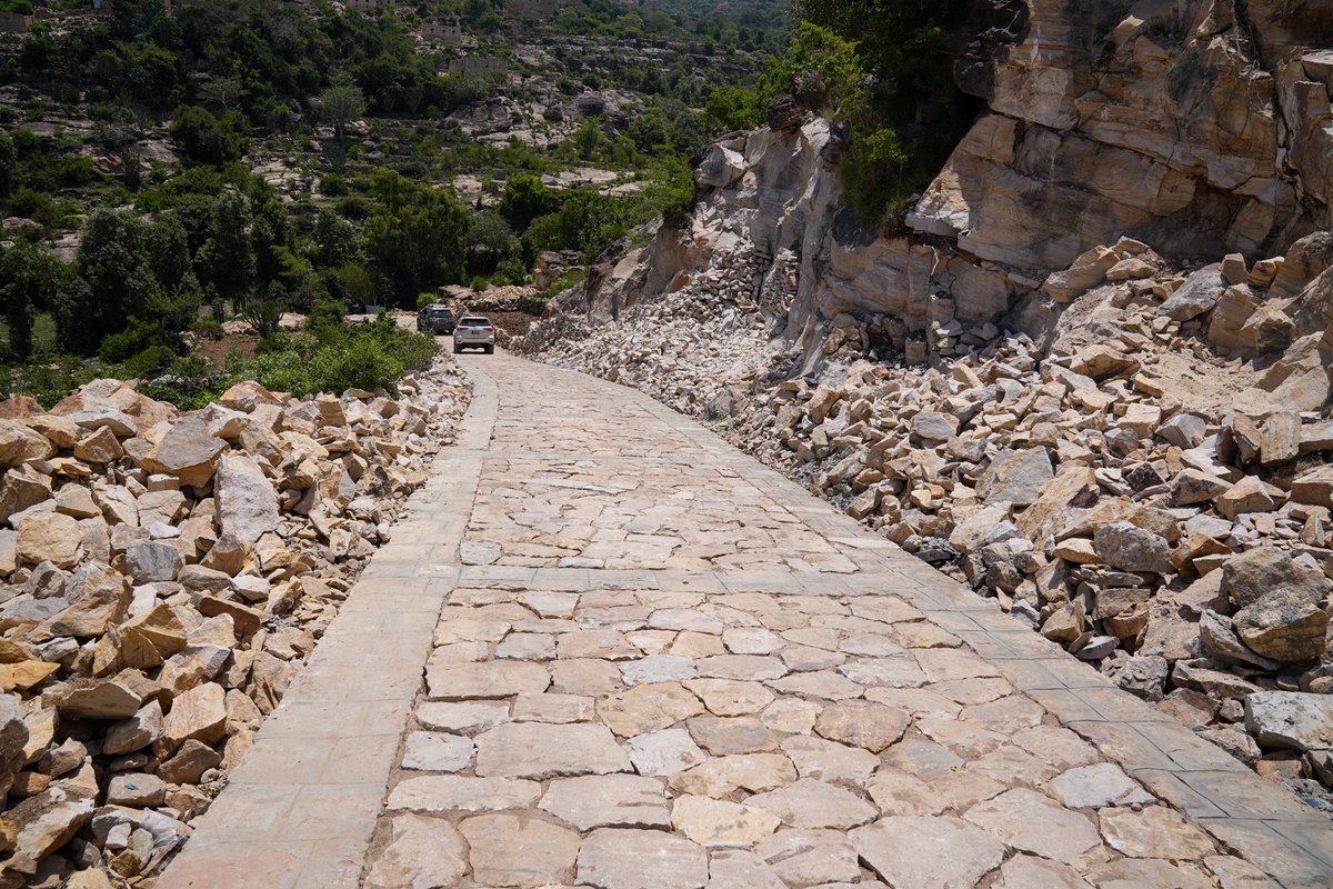 UNDPYemen's tweet photo. Communities in Al-Selw, Taiz, now have improved access to markets through the stone paving of Aqabat Al-Slahef road. The upgraded rural road supports safer transport of agricultural products and stronger local livelihoods. 🚜🛣️

Thanks to @bmz_bund &amp; @KfW_FZ_int https://t.co/wMAXuTHmWC