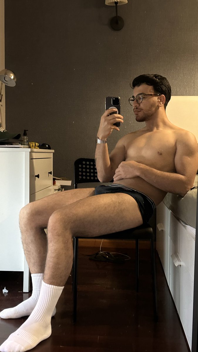 Thomileeee's tweet photo. Calorzin 🔥 https://t.co/ubv5RSkYmj