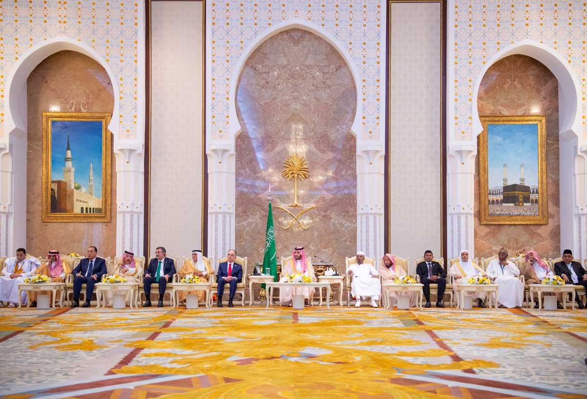 imarat_almadina's tweet photo. نيابة عن #خادم_الحرمين_الشريفين..
سمو #ولي_العهد يقيم حفل الاستقبال السنوي لأصحاب الفخامة والدولة وكبار الشخصيات الإسلامية وضيوف خادم الحرمين الشريفين وضيوف الجهات الحكومية ورؤساء الوفود ومكاتب شؤون الحجاج الذين أدوا فريضة الحج لهذا العام.

#حياكم_الله https://t.co/dJqu8ZD3PF