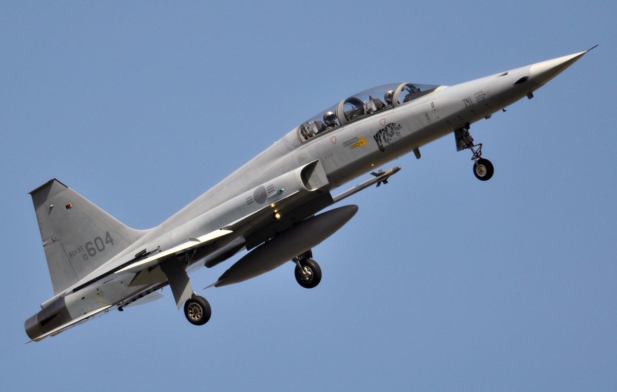 scramble_nl's tweet photo. News from South Korea
The RoKAF has announced it will retire its fleet of KF-5E/F Jegonghos in 2027. This is three years earlier then originally planned, however, as the...
For more info please visit https://t.co/M5lGdpZrKL
#RoKAF #RoKNavy #icymi https://t.co/wuDZtV8s8U