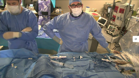 EPLive2's tweet photo. 🔴 LIVE | Dr. Robert Canby implanting the Avier (Abbott) at #EPLive2026. AV synchrony. No transvenous lead in the RV. The next chapter in leadless pacing is being written live. 📡🫀 What's your patient selection algorithm for AV synchronous leadless pacing? #Avier #Abbott #Leadless #EPeeps