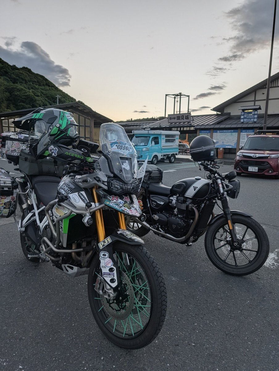 fsjms's tweet photo. ぐっもーにん！
潮見坂から #SSTR2026 スタート！
風はあるけど、良い天気ね〜
それでわ
#千里浜で会いましょう https://t.co/n6I6qZU028