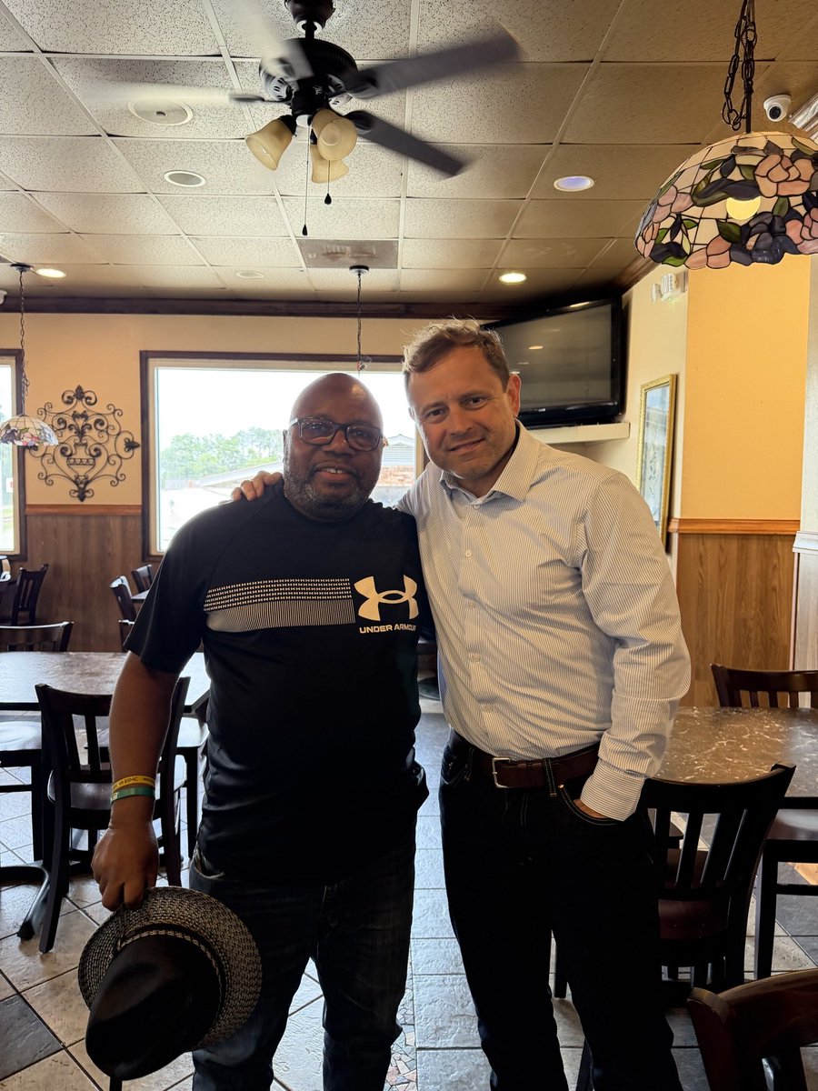 tomperriello's tweet photo. Great to meet with job creators and veterans, from Gretna to Keysville. Folks are tired of Washington making things harder and hoping to restore some common sense to Congress. https://t.co/XCKtCqF6gs