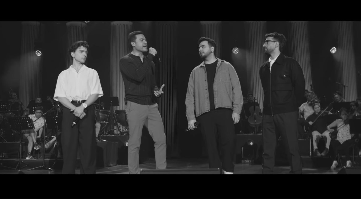 schatz40's tweet photo. https://t.co/CDJYQ65ksd

@GianGinoble @_CarlosRivera @IBoschetto @piero_barone 
#cuerposinalma #carlosrivera #ilvolo #ilvolovers #riveristas https://t.co/5n6dhUKYkY
