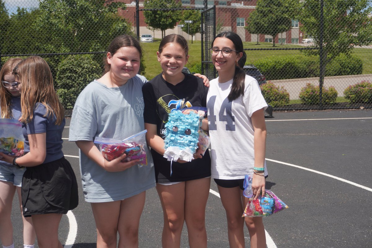 SouthFayetteSD's tweet photo. Fifth graders have been learning to calculate volume. What better way to figure out the volume of irregular prisms than to make (and BREAK!) your very own piñata! Now, that's a sweet reward for learning a valuable lesson!
#SFLionPride #sfislions https://t.co/lp3bzTdKOT