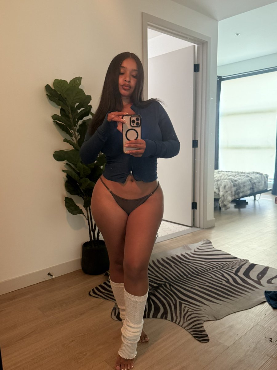 ariyazmene's tweet photo. love being juicy https://t.co/H55nSXG6nW