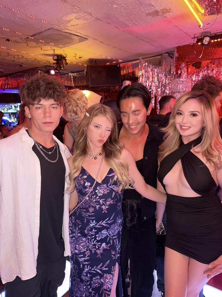 tituslow22's tweet photo. Pornhub awards 2026 &amp; the after party 🎉💦

https://t.co/GcoJglHHwp https://t.co/bOV3Ka6Itw