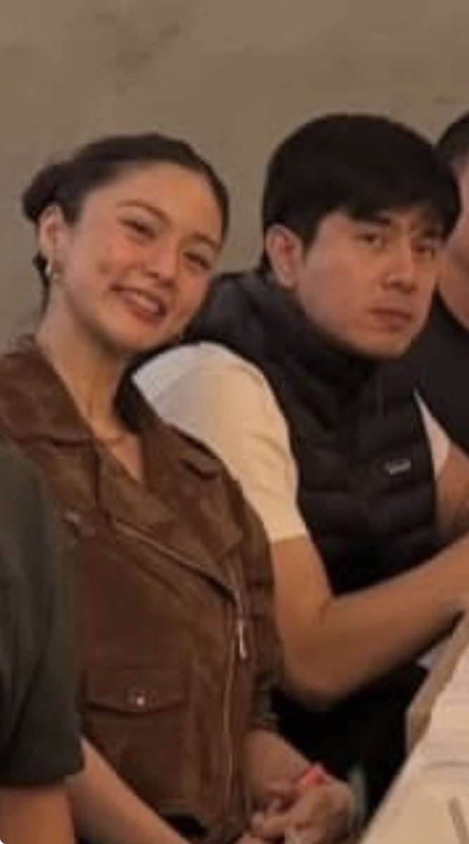 daisiesinblom's tweet photo. The calmest kind of love is always the loudest.💖✨ #KimPau 💞 https://t.co/cti6FVgudX