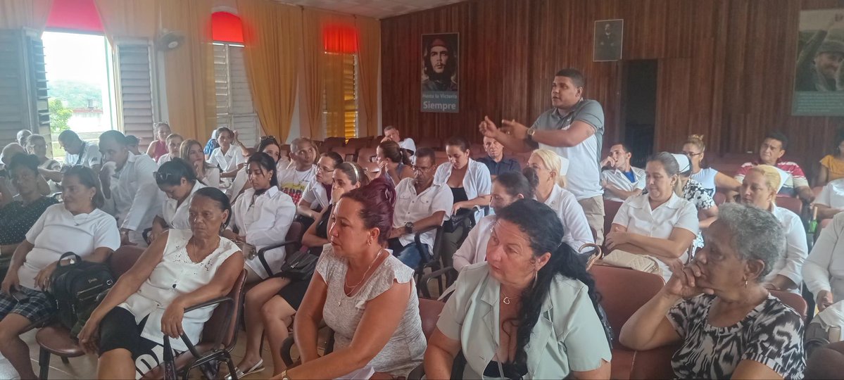 GeneralSagua's tweet photo. Con la presencia de Yadelin De la Cruz Fernández, Primera Secretaria del PCC en el Municipio, y demás autoridades Municipales se desarrolla Pleno Municipal del Programa de Atención Materno Infantil en Sagua de Tánamo. https://t.co/ZdOrlkYObT