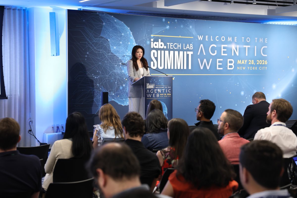 IABTechLab's tweet photo. Accurate AI = accurate information! At #TechLabSummit, Jessica Chan from @perplexity_ai shared how AI models are constantly changing depending on the job requirements. Errors not only cause confusion but also erode trust, and trust is earned through transparency https://t.co/3AZbiJCG7o