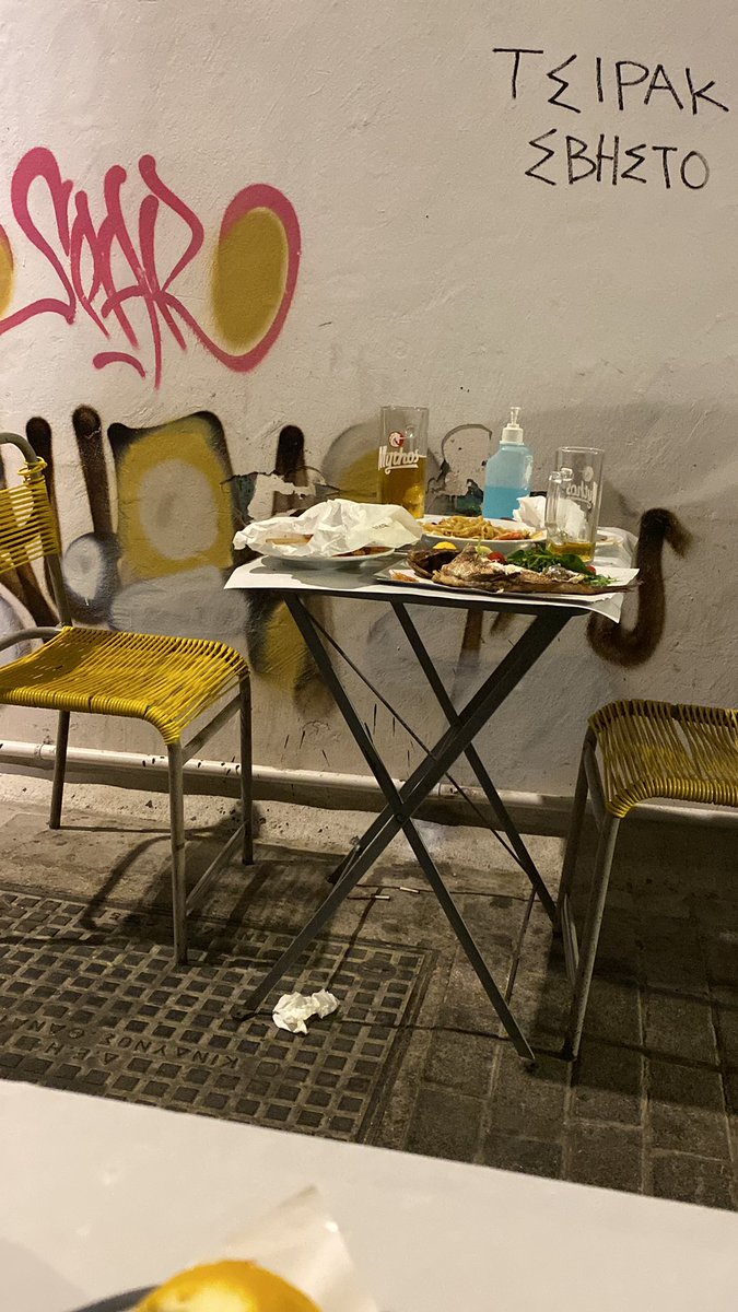 justinkhoo's tweet photo. I saw a Chinese couple having dinner, they ordered plates of food only to photograph them, have a few bites from each and leave most things almost untouched including a whole fish. And this is not the first time. I wish someone could tell me. Is being wasteful ok in China? https://t.co/5xu3w46aqU