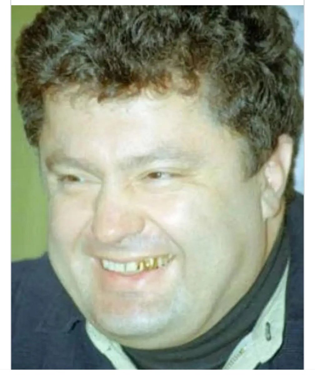 JlMi19's tweet photo. Порошенко ніколи і нічим особисто не допомагав. І особисто ЗСУ також.
Все дуже просто. Людина, яка ніколи сама нічого не створила, не винайшла, не побудувала і не заробила чесною працею, не може бути прикладом жертовності чи допомоги. А реально цікаво, він сам хоча б раз в житті https://t.co/IplNBuaOYv