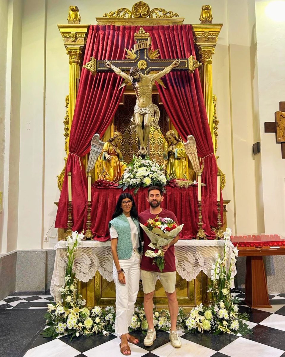 FSAtcoBargas's tweet photo. Fue un honor para todos nosotros llevar a nuestro Cristo en la espalda en cada partido.

Seguimos de la mano con nuestro pueblo ❤️

#atleticobargasfs #cristodelasala #hermandad https://t.co/yPcdYf7d5x