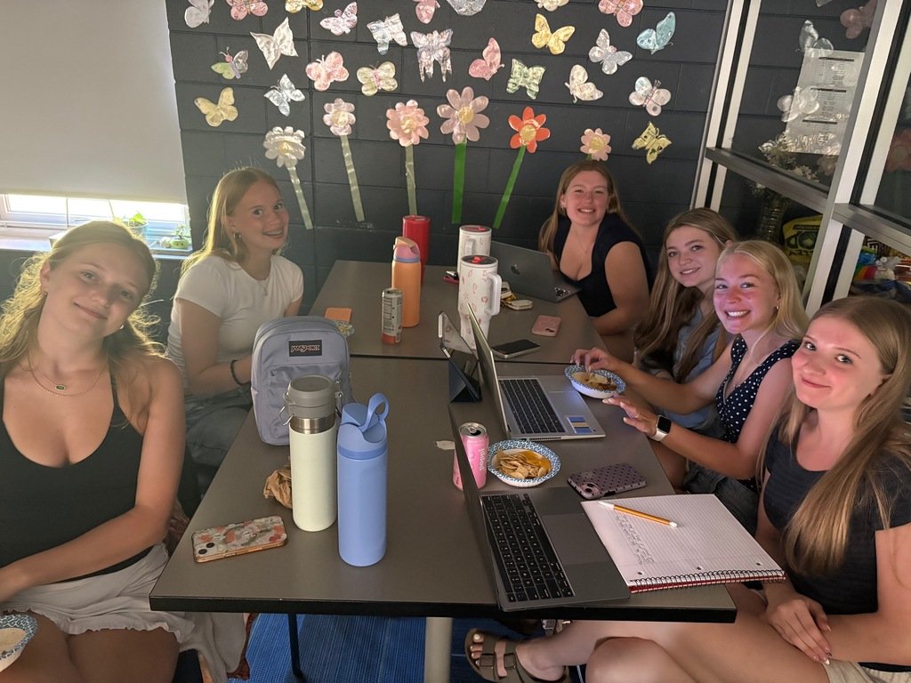 HSHealthScience's tweet photo. More Flicks and Fixins today for the last day of the school year with a taco bar! https://t.co/m1N7HegG0y