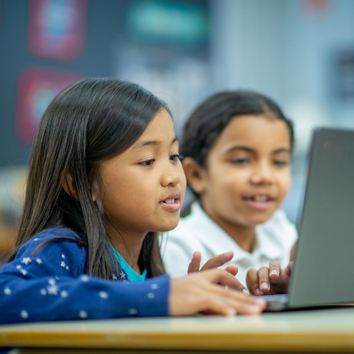theTSIN's tweet photo. New @theNASEM report: data and computing should be integrated across K–12, not taught in isolation.

It also calls for stronger teacher support and professional learning to make this possible: https://t.co/Ey9KDmj1Sf 

#ComputerScience #TennesseeSTEM https://t.co/gapGTInE9u