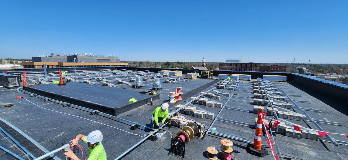 Qcells_NA's tweet photo. Wisconsin’s clean energy transition is growing stronger from the roof up! 

Check out the progress at @uwstevenspoint! Our partners at Northwind Solar are installing a 212 kW system using 380 Qcells modules on Albertson Hall to help UWSP hit its sustainability goals.

Flipping the switch next month! 👏⚡