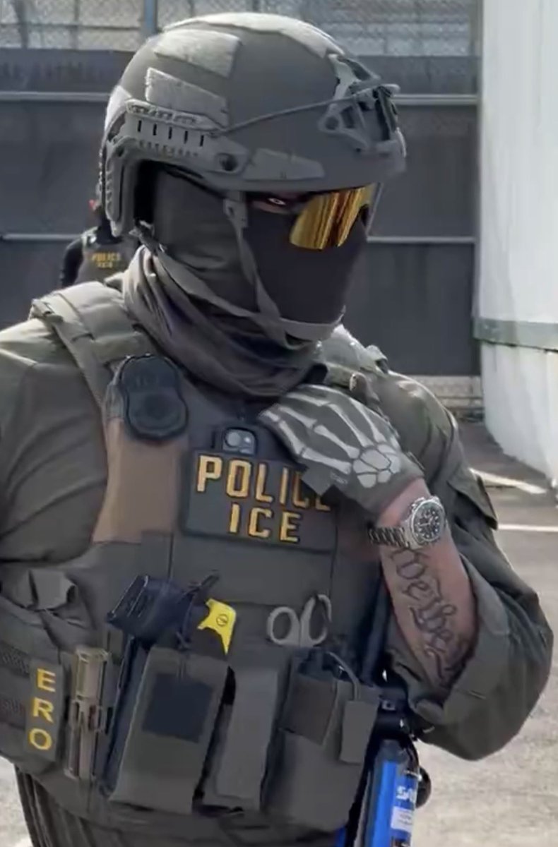 degendeez's tweet photo. #ICED OUT CHAD. I Would let my wife cheat with this guy #support Ice. https://t.co/ARA90ZvsdA