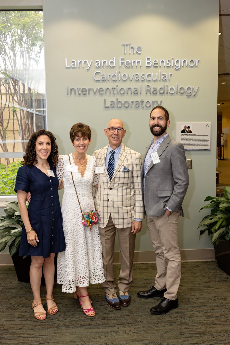 dcstyleguide's tweet photo. Honoring a true community hero. 👏

I am so proud to dress a man whose generosity is as distinguished as his style 

Book your consultation with me today!

Amanda Latimer 
📩a.latimer@tomjames.com 
📲239-849-5205

#customclothing #ootd #bespokefashion #tiktokfashion #styleinspo https://t.co/SFqe2jX884