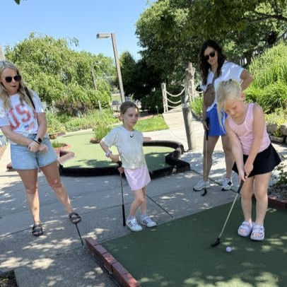 ShannaHalv's tweet photo. While the boys went golfing, we decided to try out mini-golf. I promised if grandma won, there would be snow cones for everyone. So guess what... https://t.co/5tgs4J53ut