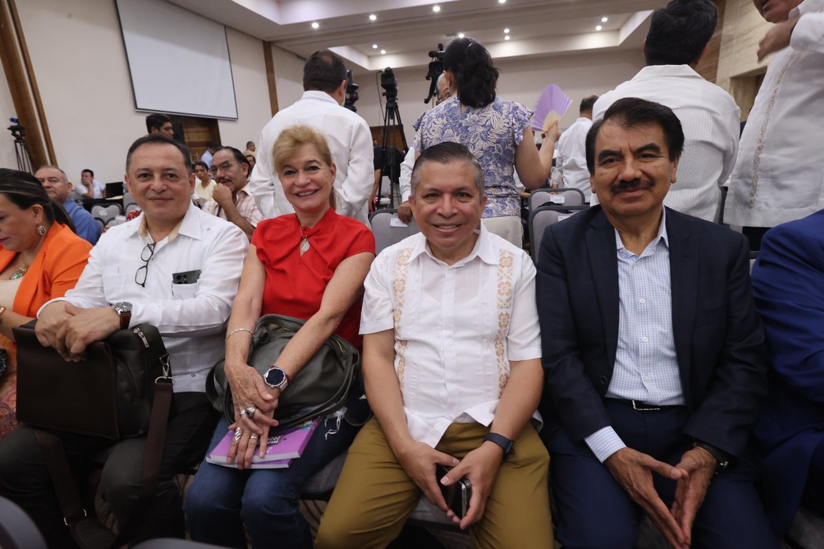 INE_Michoacan's tweet photo. #INEMICH 🗳️👀

El Vocal Ejecutivo, David Alejandro Delgado Arroyo, asistió al Foro “Elecciones Concurrentes 2027: Retos del Sistema Nacional Electoral”,espacio de análisis e intercambio entre autoridades y especialistas para reflexionar sobre los retos rumbo al Proceso Electoral https://t.co/Xwgkt8ZqK5