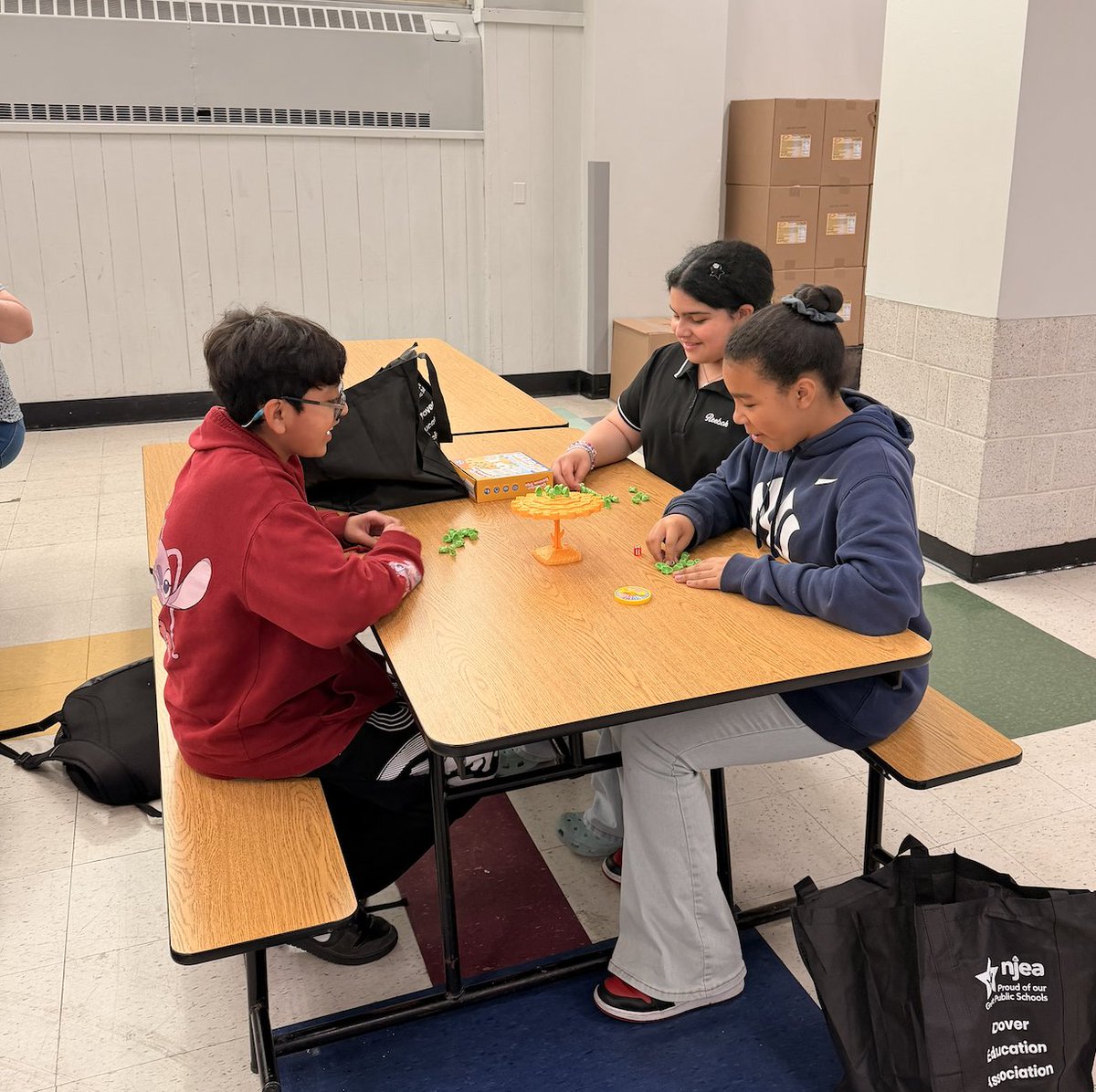 EDETIGERS's tweet photo. Our 5th & 6th Grade Afterschool Game Afternoon was all about unplugging, teamwork, and fun! 🎲♟️ From UNO to Jenga and classic board games, our Tigers enjoyed some good old-fashioned fun with NO technology and plenty of laughter! 🐯💙 #EastDoverPride #TigerStrong @LJaime13 https://t.co/dxOCT7EBXS