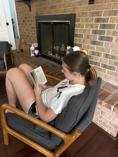 tnstudent's tweet photo. 📚 Reading each day can help stop the "summer slide." We created Tristar Reads to encourage students like Brandy to keep those pages turning. Four will win a $1,000 scholarship in our reading contest. 

Learn more and register your child at the link below! 🔽 https://t.co/ajXjhFNcjk