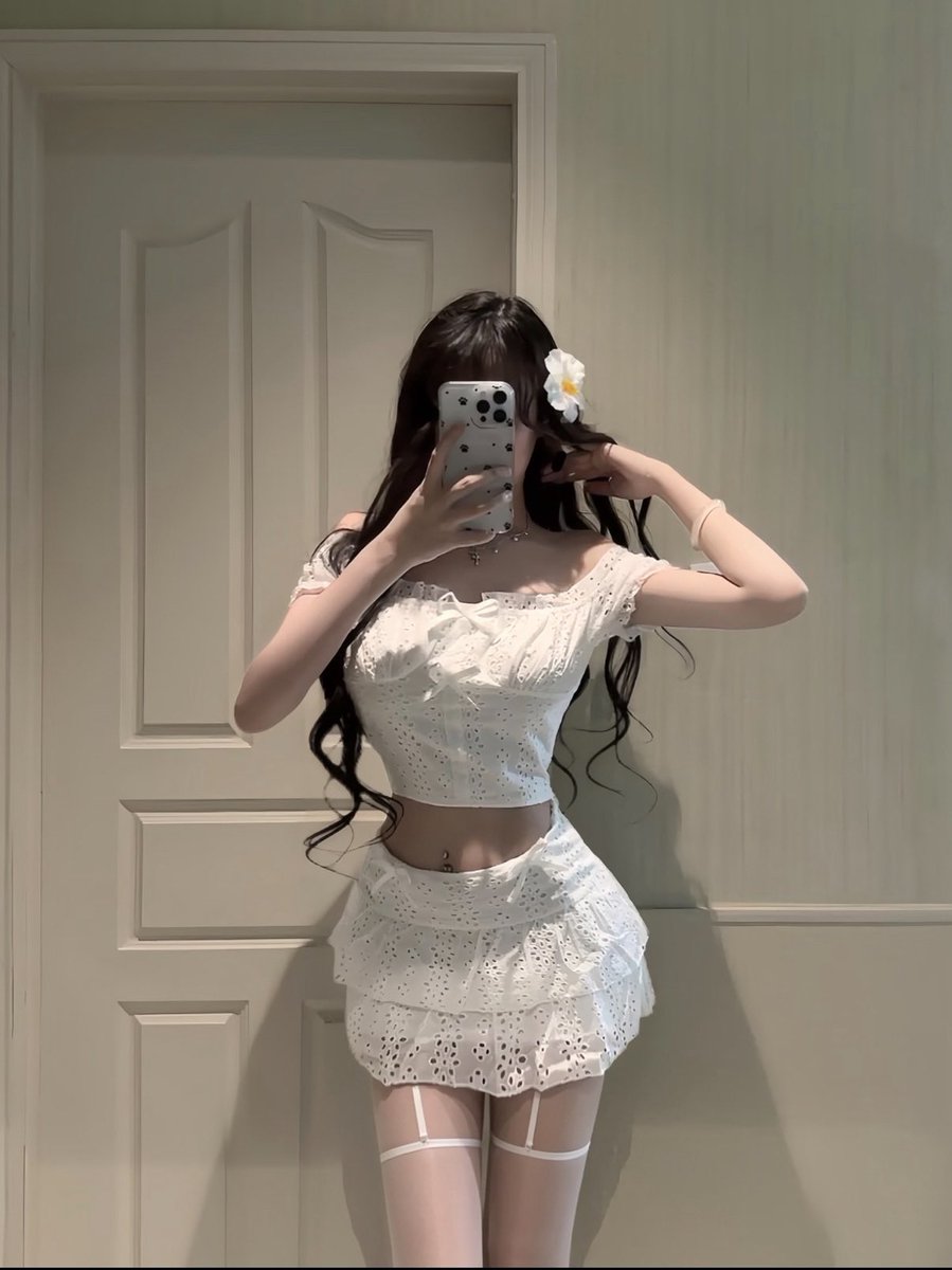 yaoyumei's tweet photo. 𖥔 ݁ ˖ Day 4 #moothunt #promotwt
             ㅤ‿︵˓ ʚ♡ɞ ˓ ︵ ͜

ㅤ     ㅤ݂   ͘ ౨ৎ   semi nsfw.  .ᐟ wl tweets⟢  ۫ 
ㅤㅤㅤㅤ  ㅤ ｡ﾟﾟ･｡･ﾟﾟ｡
ﾟ。gamer, student, silenced for exposing pdfs

ㅤ.             ︶ ͡ ۫ ˓ ʚ♡ɞ ˒ ۫ ͡ ︶
⁺‧₊˚ #wltwt #nsfwtwt #beachepisodetwt https://t.co/kPEpJwIcAq
