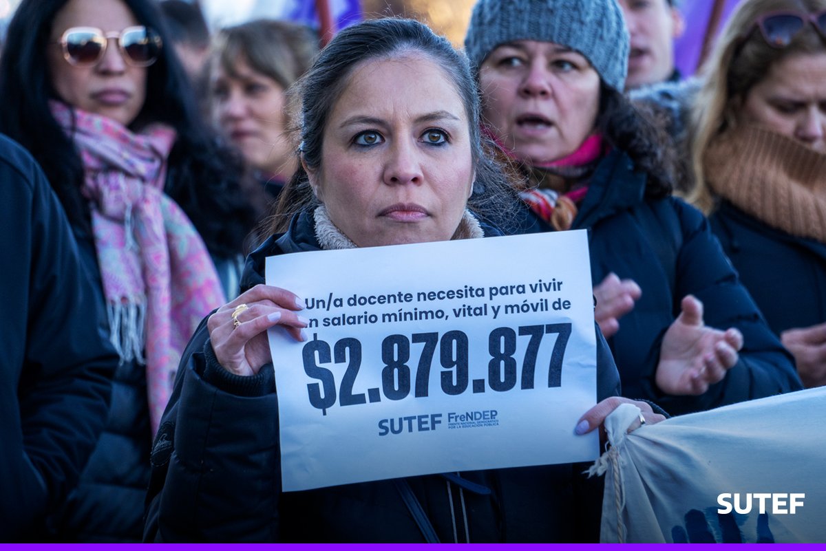 SUTEFPRENSA's tweet photo. 𝗣𝗔𝗥𝗢 𝗡𝗔𝗖𝗜𝗢𝗡𝗔𝗟 𝗗𝗢𝗖𝗘𝗡𝗧𝗘: 𝗙𝗥𝗘𝗡𝗗𝗘𝗣 𝗜𝗠𝗣𝗨𝗟𝗦𝗔 𝗟𝗔 𝗟𝗨𝗖𝗛𝗔 𝗘𝗡 𝗗𝗘𝗙𝗘𝗡𝗦𝗔 𝗗𝗘 𝗟𝗔 𝗘𝗗𝗨𝗖𝗔𝗖𝗜𝗢𝗡 𝗣𝗨𝗕𝗟𝗜𝗖𝗔 𝗬 𝗣𝗢𝗥 𝗦𝗔𝗟𝗔𝗥𝗜𝗢 https://t.co/XformIuNaV