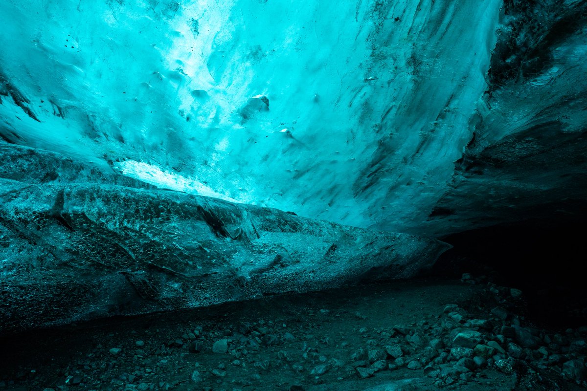 ShavitVos's tweet photo. #DeepBlue 
A glimpse into the heart of an Icelandic glacier.
Fine art photography by Shavit Vos.
Available as a limited edition print. #onlineartgallery #buyartfromartist #shavitvos #photographyisart https://t.co/wh7GqGetyB