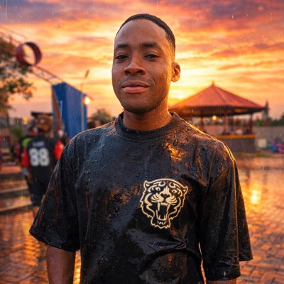 brotunepa's tweet photo. #NewProfilePic https://t.co/ISLNAx9Q0A